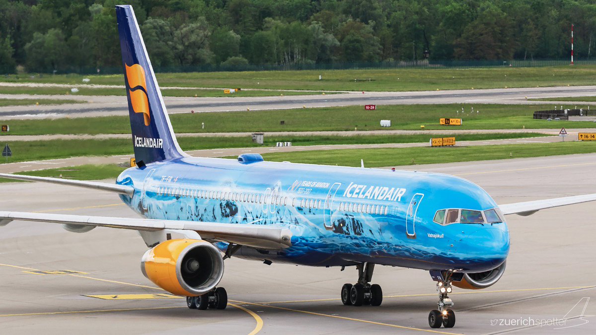 zuerichspotter's tweet photo. First visit of the gorgeous TF-FIR "Vatnajökull" livery! ❄️😍🇮🇸 @icelandair #icelandair #vatnajoekull #TFFIR #MyStopover @zrh_airport https://t.co/j3iqNQONGT