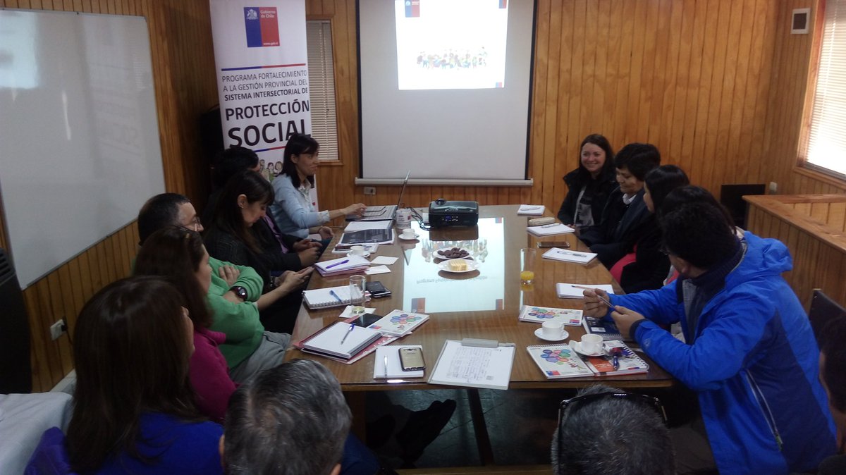 GobProvCoyh's tweet photo. @CristianLopezM @GobProvCoyh da inicio a reunión #COTEP de la provincia de #Coyhaique con asistencia de servicios públicos https://t.co/hp6nIMgVLA