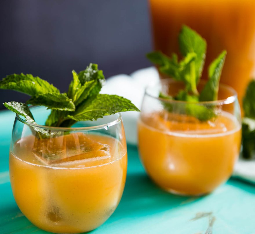 WineMeAway's tweet photo. Rum and Stone Fruit Punch- Memorial Day boozy punch bowl ;) https://t.co/zfOU2eOnTs #memorialday #boozypunch https://t.co/TCCcsBof52