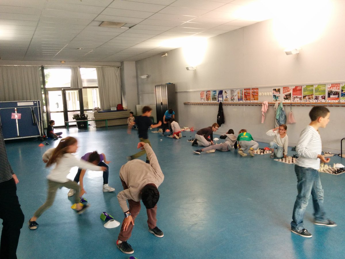 Bx_ASPOM_Echecs's tweet image. Petit tournoi de condi-chess à l&apos;école Charles Martin !