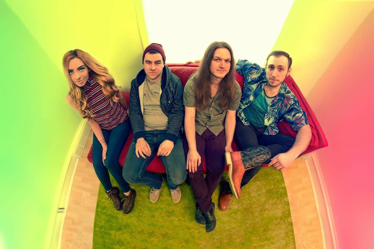 DBFarmersMarket's tweet photo. The weekly entertainment will be coming from Alex and the XO's. Come out and listen to their fantastic music as you check out the Market! https://t.co/yeMQDhePFq