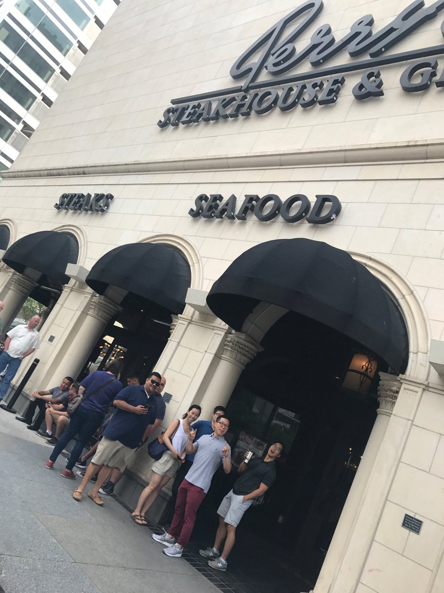 PerrysDining's tweet photo. A crowd is forming at our #Austin location! These people are ready for their 79-cent Chop! #FlashbackFriday https://t.co/PHoX5v5sVB