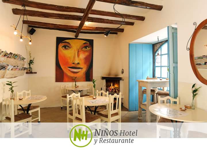 NinosHotel's tweet photo. Great variety of meals for breakfast and dinner at very reasonable prices..with a fireplace!
#magicplace #eatandrelax #glassofwine https://t.co/2fJW6ta4Bi