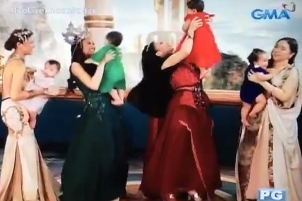 gmanews's tweet photo. Pagwawakas ng 'Encantadia,' pinag-usapan ng netizens; 4 na batang Sang'gre, ipinakita #IvoLiveEncantadia https://t.co/z6DSVysr7D https://t.co/Zh8hcANslW