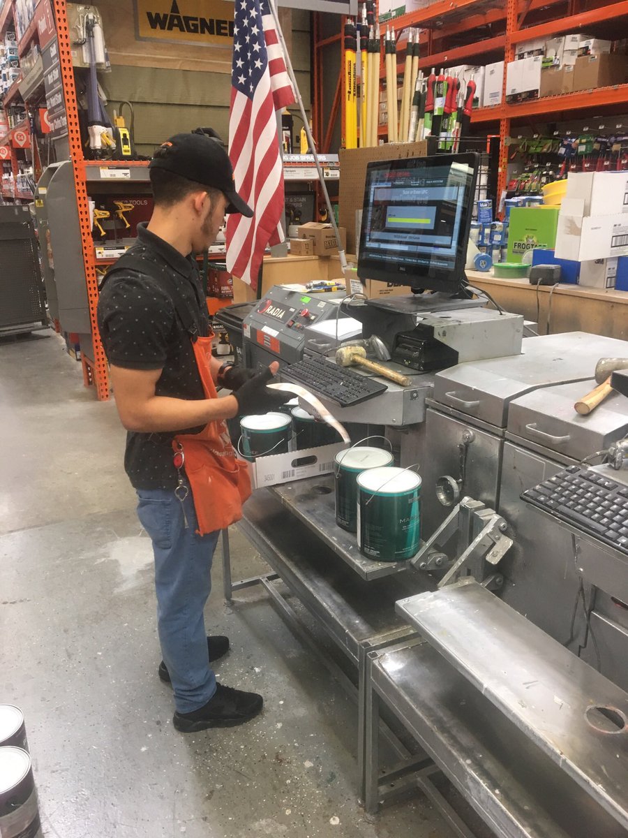 timbehr98's tweet photo. Awesome job to DS Mike #HD910 rockin HD's MD Paint Sale selling back to back customers #1ratedBehrMarquee. @si62025372 @santim209 @kmmon123 https://t.co/v38DtQPxLI
