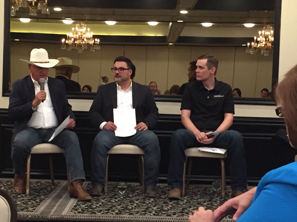 Talking water at Chamber breakfast