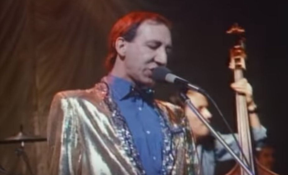 ABCTVpy's tweet photo. Este viernes en #OtroLevel escucharemos a #PeteTownshend - #FaceTheFace a partir de las 14:00 horas por https://t.co/ZvwJlbwdHn https://t.co/FkBVs7MUKF