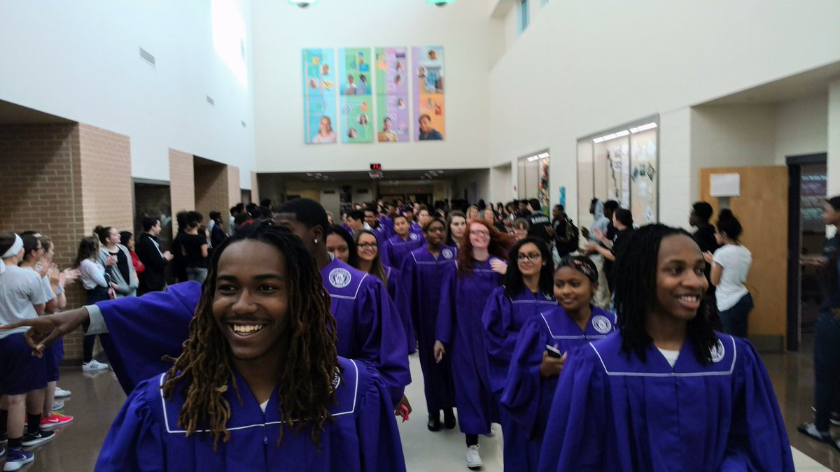 BDUNextSteps's tweet photo. Fabulous turnout this's AM for #waynewalks! #wearewayne @BDUtv_News @radaugherty https://t.co/U9sapebrcr