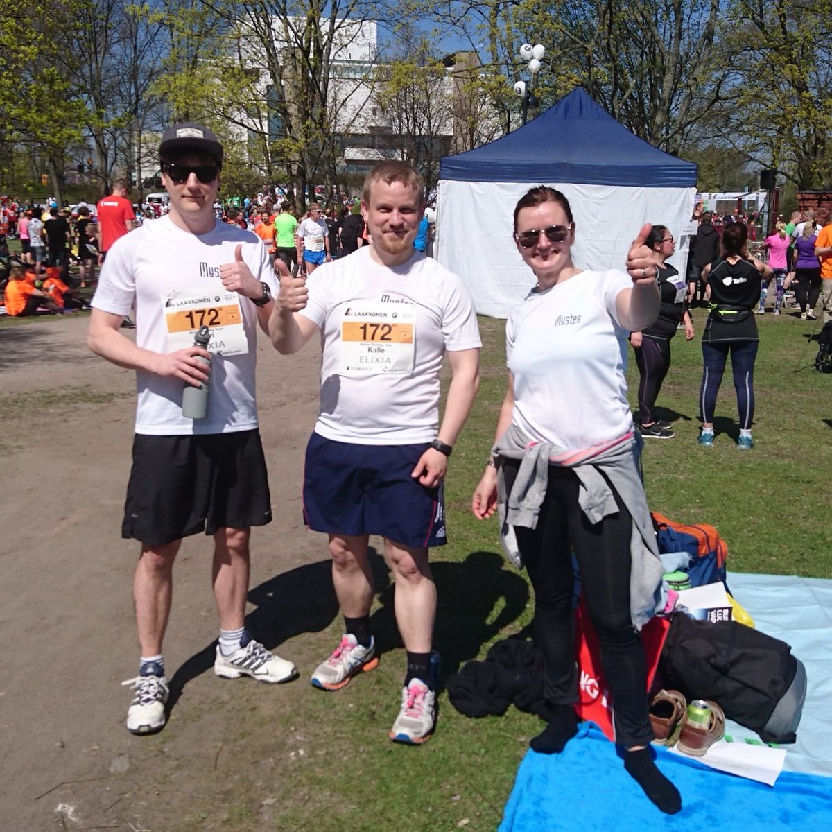 MystesOy's tweet photo. Mystes Running Team juoksi #Yritysmaratonviesti:n tänäkin vuonna kelpo säässä. Kannustus- ja huoltojoukotkin pääsivät lekottelemaan. https://t.co/AKzrgKYhG9