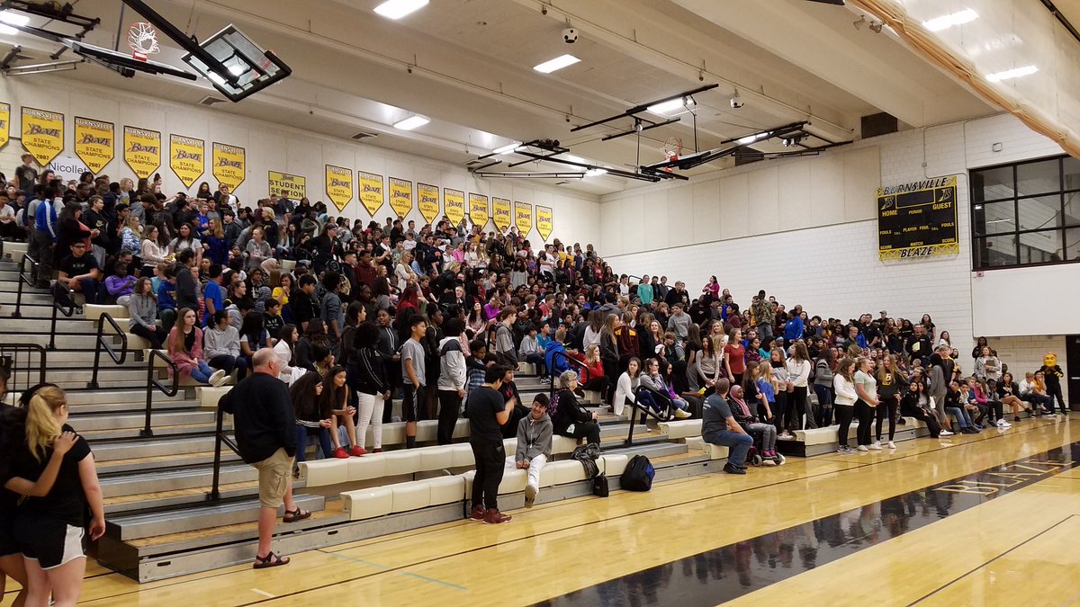 Welcome Class of 2021 to <a href="/BurnsvilleHS/">Burnsville High School</a> this morning #burnsvillestrong