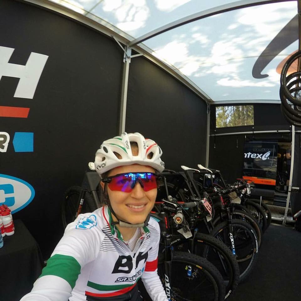 Todo listo para mañana 😊@BHSuntourKMC <a href="/oakley/">Oakley</a>  <a href="/UCI_MTB/">UCI MTB</a> #CopadelMundo