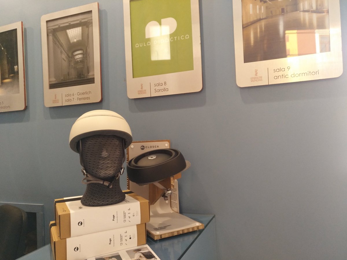 Zedreartmural's tweet photo. Ya tenemos preparados los cascos Coscla en el Centre del Carmen cultura contemporánea @ConsorcioMuseos #zedre https://t.co/oN1cCw5ht3