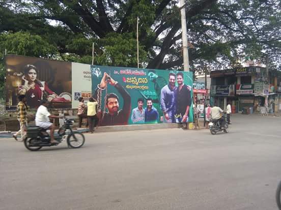 Prasadmani3's tweet photo. #HappyBirthdayNTR #JaiLavakusaFirstLook https://t.co/oCZQHK1yDQ
