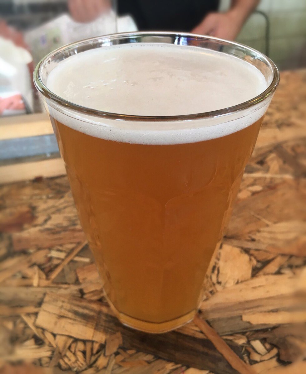 LimaCharlieFood's tweet photo. Fat cat! Time for a big one @ Beer Bazaar, Tel Aviv, Israel with @JDThompsonLC https://t.co/06FD4AGGVp