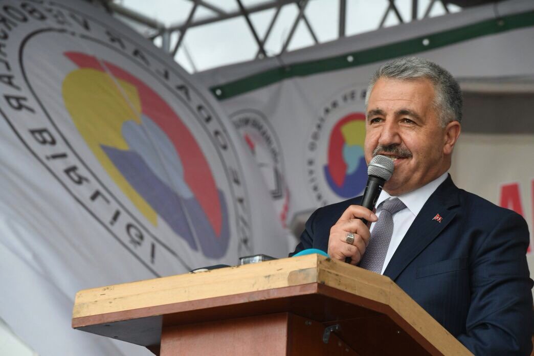 UABakanligi's tweet photo. Bakan Arslan, TOBB Mesleki ve Teknik Anadolu Lisesi Temel Atma Töreni'ne katıldı. https://t.co/GS1MD1YTQ7