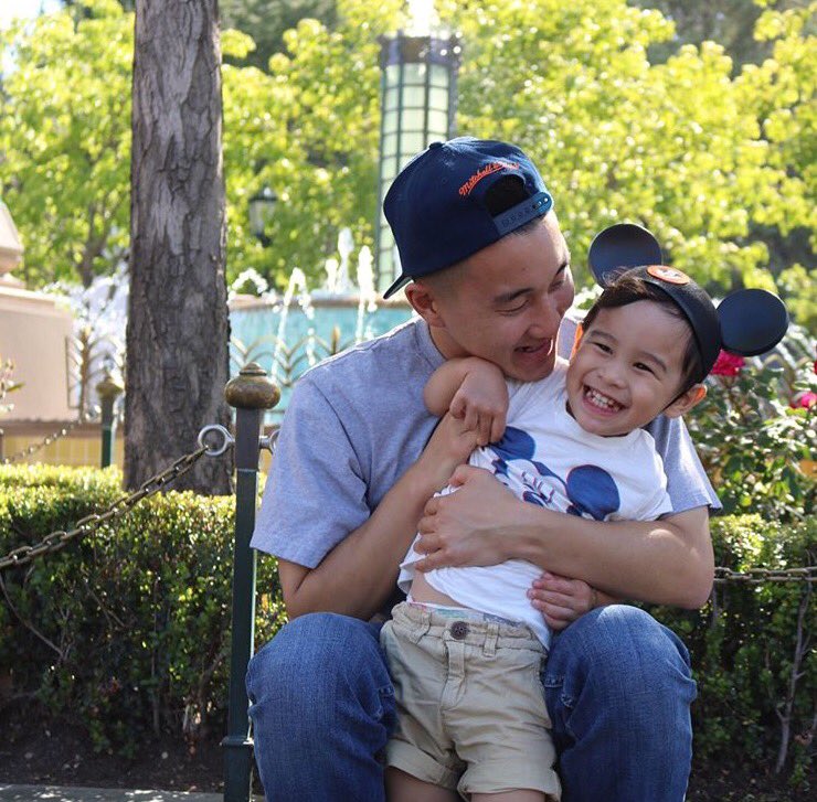 DILFSOFDISNEYY tweet picture