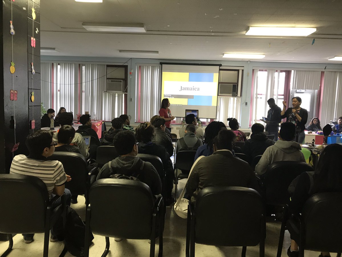 mbcorres's tweet photo. Ss learning about Jamaica #BoganMulticulturalDay17 @BoganBengal79 thx for the invite @jmagana1387 https://t.co/A8IUsuDTkR