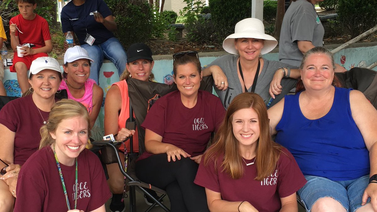rmray05's tweet photo. Another awesome year with this group!! #OGCE #teamdcs https://t.co/wZlQ9aXLao