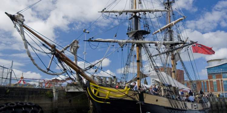 VisitBelfast's tweet photo. Ahoy there! The Belfast Titanic  Maritime Festival is sailing into the city from 16-18 June ⚓️ >> https://t.co/dCDbWSkbZ0 https://t.co/AnxxfhTxJX