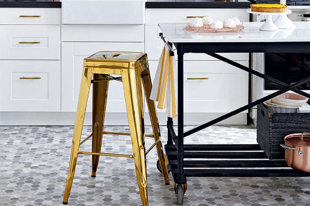 AptTherapy's tweet photo. Can't Find (or Afford) the Kitchen Island of Your Dreams? Make One from IKEA Parts https://t.co/zVtBCnrST9 https://t.co/5gg0Uevhr3