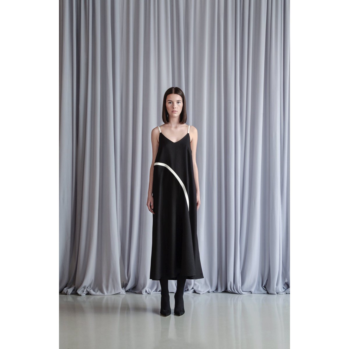 Lineup SU slip dress - this duo elementary colors our take on #killbill #veneramustafa