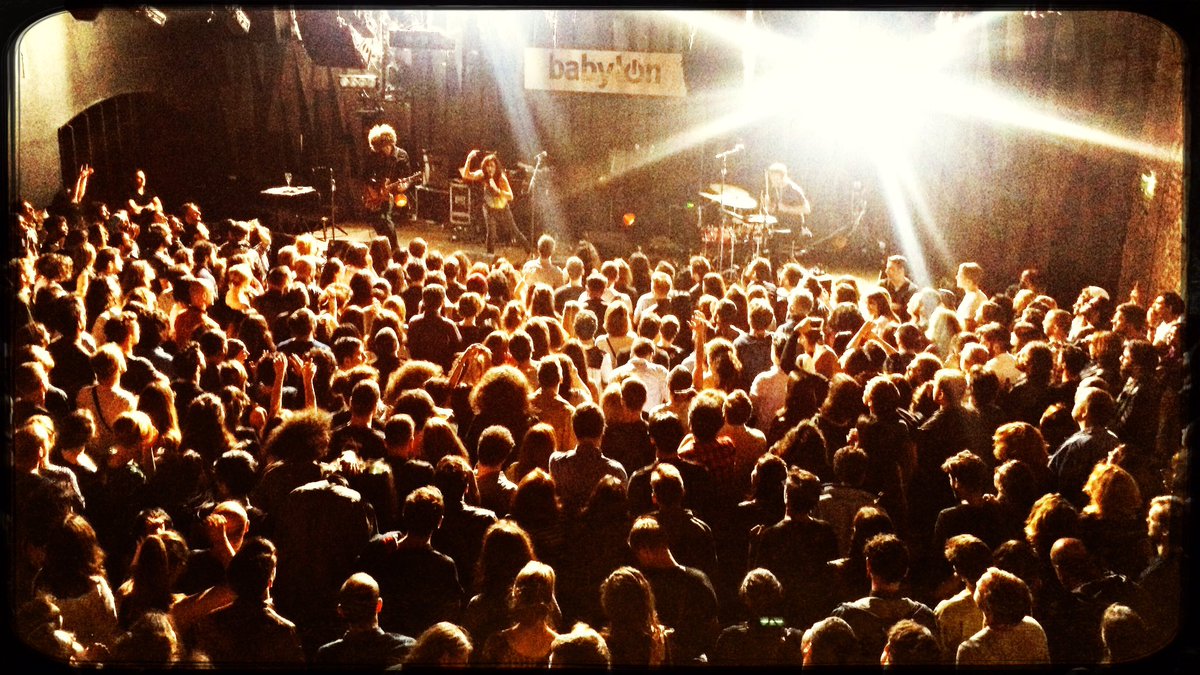 Yasmine Hamdan rocked istanbul !! [ sold out <a href="/BabylonBomonti/">Babylon Bomonti</a> ] woohoo 🤘🏼😘🤘🏼see you tomorrow <a href="/CappadoxFest/">Cappadox Festival</a>