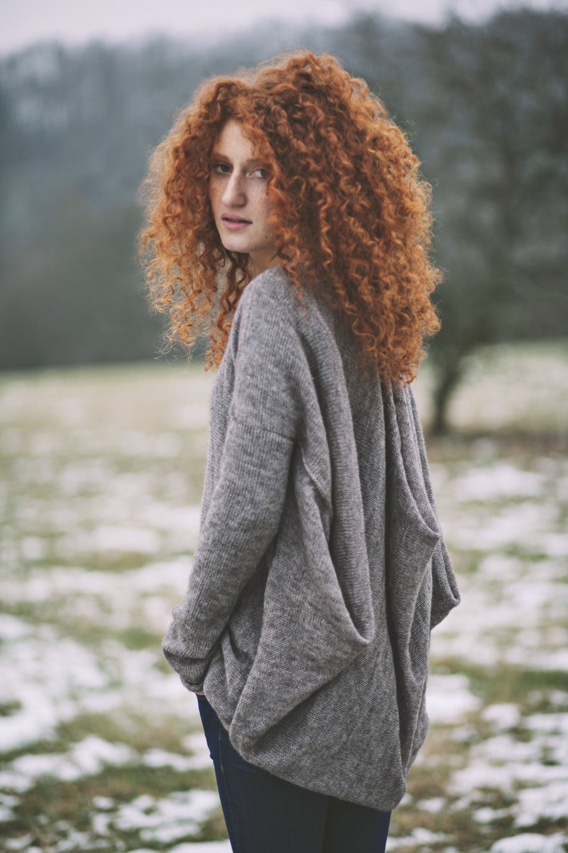 neringaruke's tweet image. What do you think?
#knitwear #sweater #slowfashion #ethicalfashion #ContemporaryArt #fashiondesign #ClothingBrand #knitting #fashionbrand