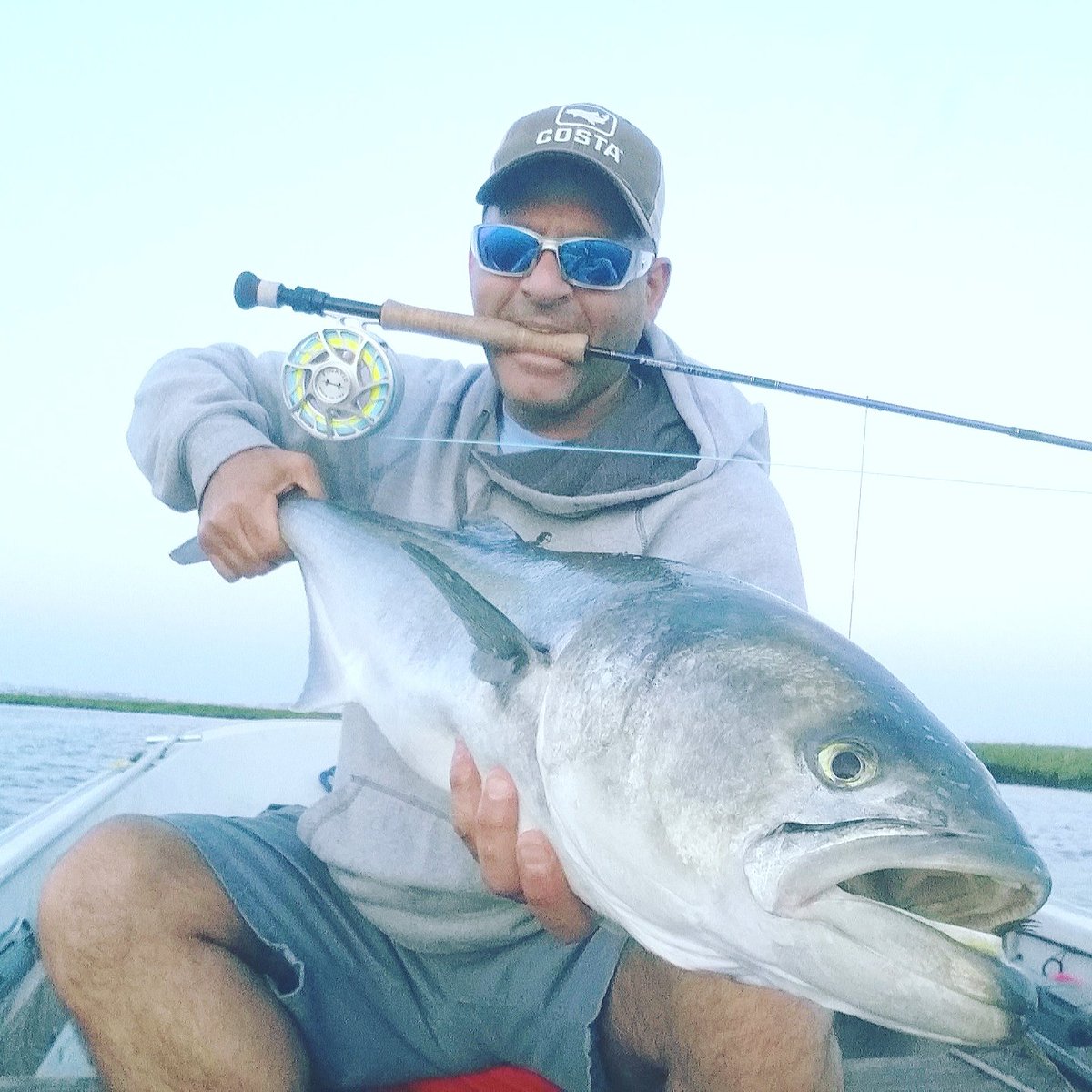longbeachfly's tweet image. Bluefish on the fly!
@sageflyfish @hatchoutdoors @costaflyfishing @costasunglasses #8wt #bluefish #yelloweyeddevil #flyfishing