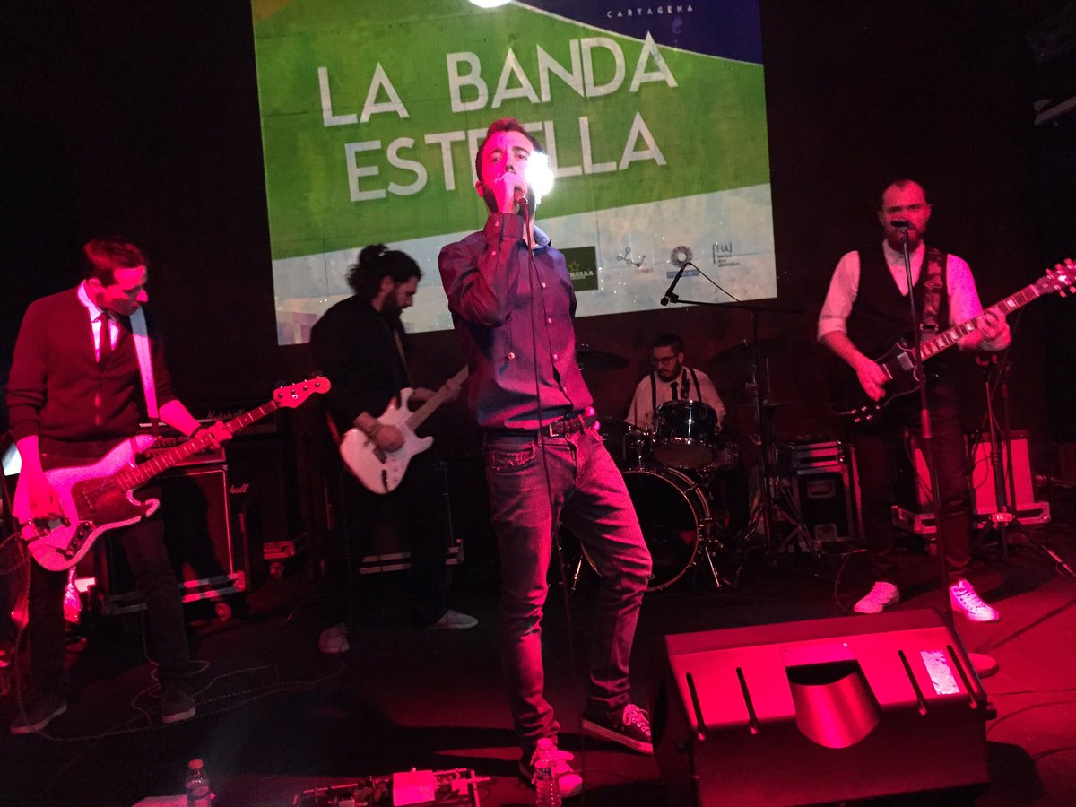Empieza la final del concurso La Banda Estrella con @kesselsmusic en @salaelsanto. #ElBackstageMag