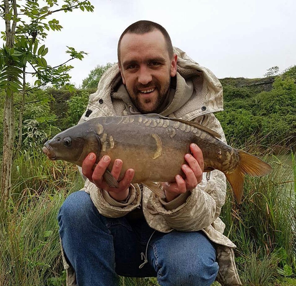 WBMCarpFishing's tweet photo. 4 I landed today on @Naturesbaits #BloodwormX topped with a piece of fake corn or #PinkCrush. 6lb, 12lb, 14lb &amp; 16lb. Lost 5 more in weed https://t.co/xb5gVAkNhB