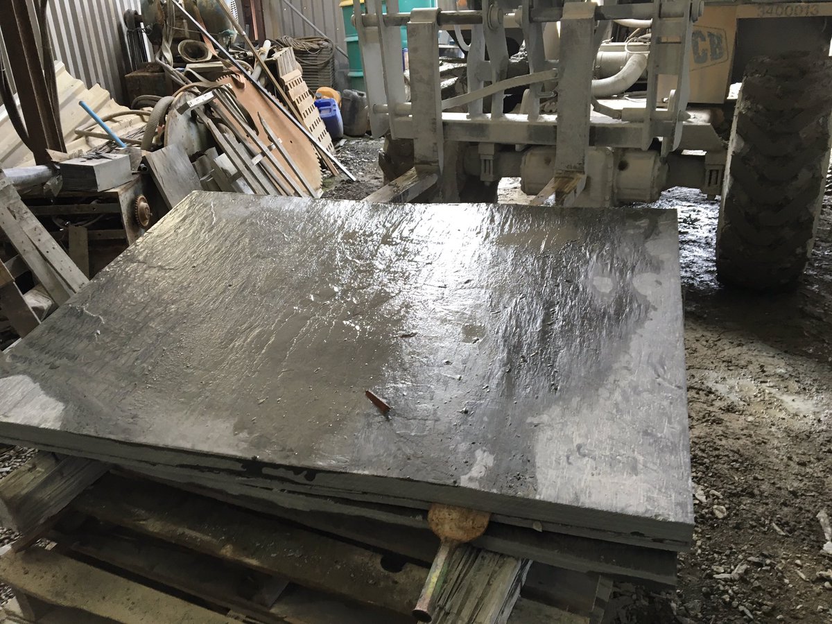 welshslateprod's tweet photo. Bespoke riven Welsh slate #outdoorliving #garden #StoneMasonry https://t.co/wgJnX02lA2
