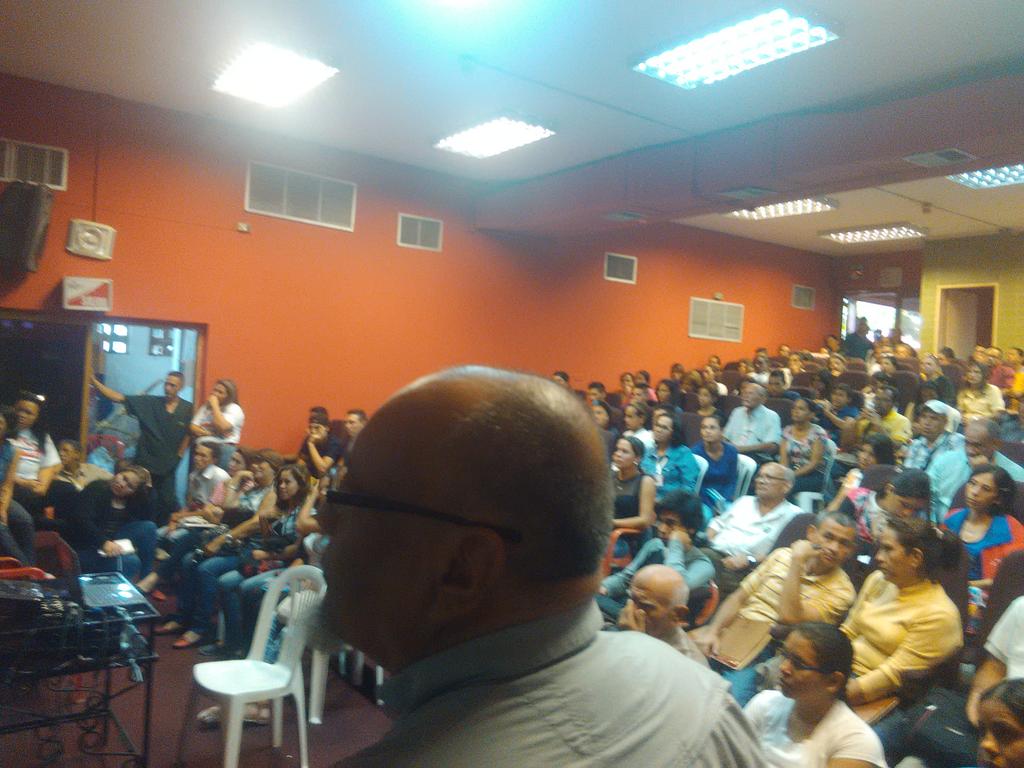 JorgeAntequer14's tweet photo. Foro constituyente INCES TRUJILLO https://t.co/SkcZaiPZis