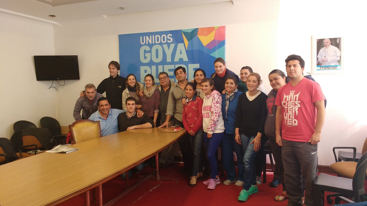 CeplaGoya's tweet photo. Reunión del Diat Goya, la Dirección de Salud Mental y el equipo Técnico de Municipios en Acción, repensando nuestro Plan Estratégico. https://t.co/Z9eEadoeCl
