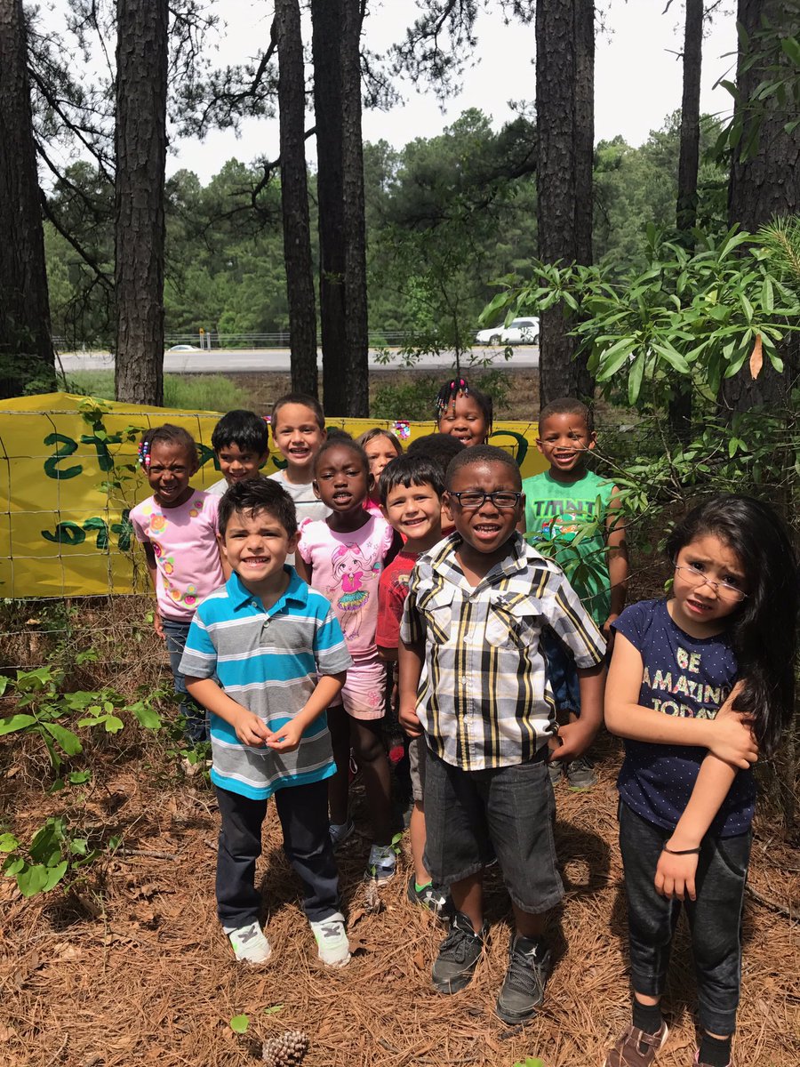 Mrs. Martin's class at Daisy Bates Elementary says 'Let's Take State!! Go Lady Jackets and Jackets!!' #GiveExtra #ljp #BeThinkSpeakPositive