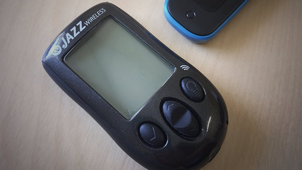 AgaMatrix's tweet photo. #FlashbackFriday Just a tad ahead of our time w/original Jazz Wireless #Bluetooth meter circa 2009 #beforeitwascool #JazzWireless2 #diabetes https://t.co/Elb0A7qt4t