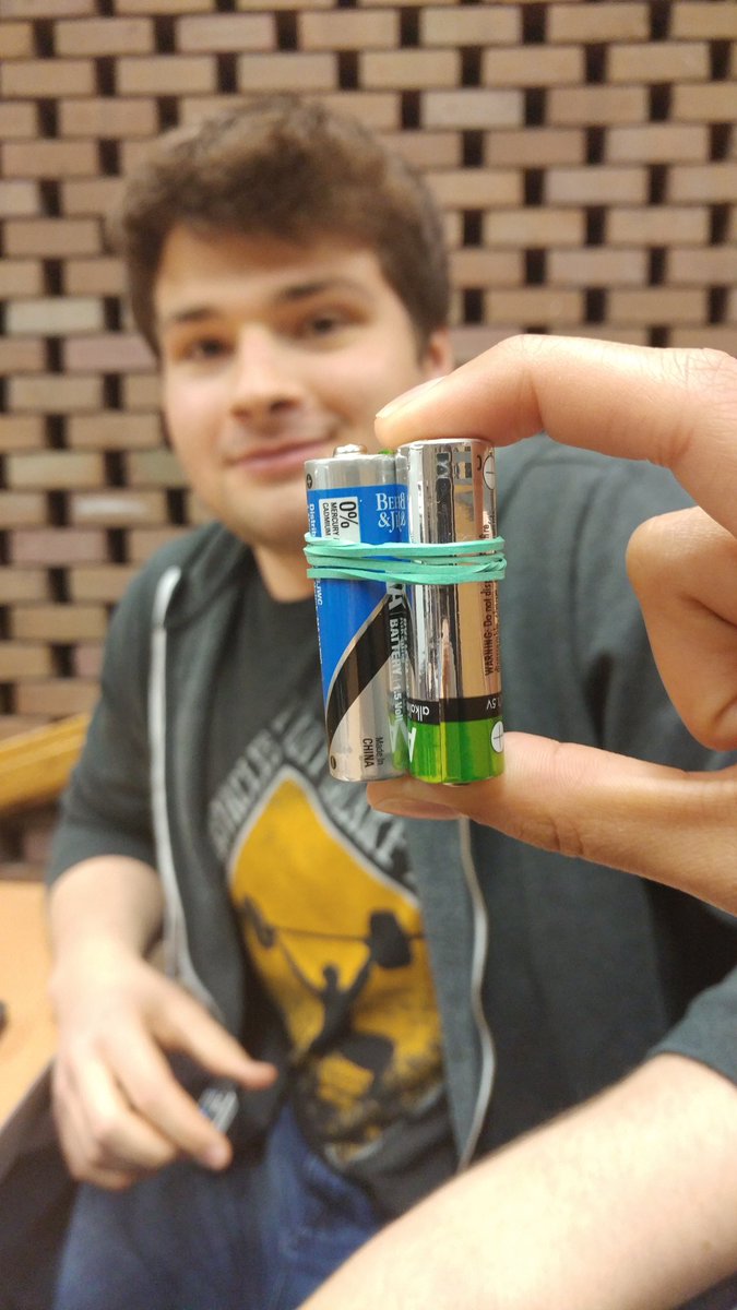 kaitlyn_alcky's tweet photo. Junior year: ✔️ Celebrating with #447challenge by being #positivelycharged and remembering the #threeRs Thanks @jr_de_sonier for modeling https://t.co/5rmDyKolJv