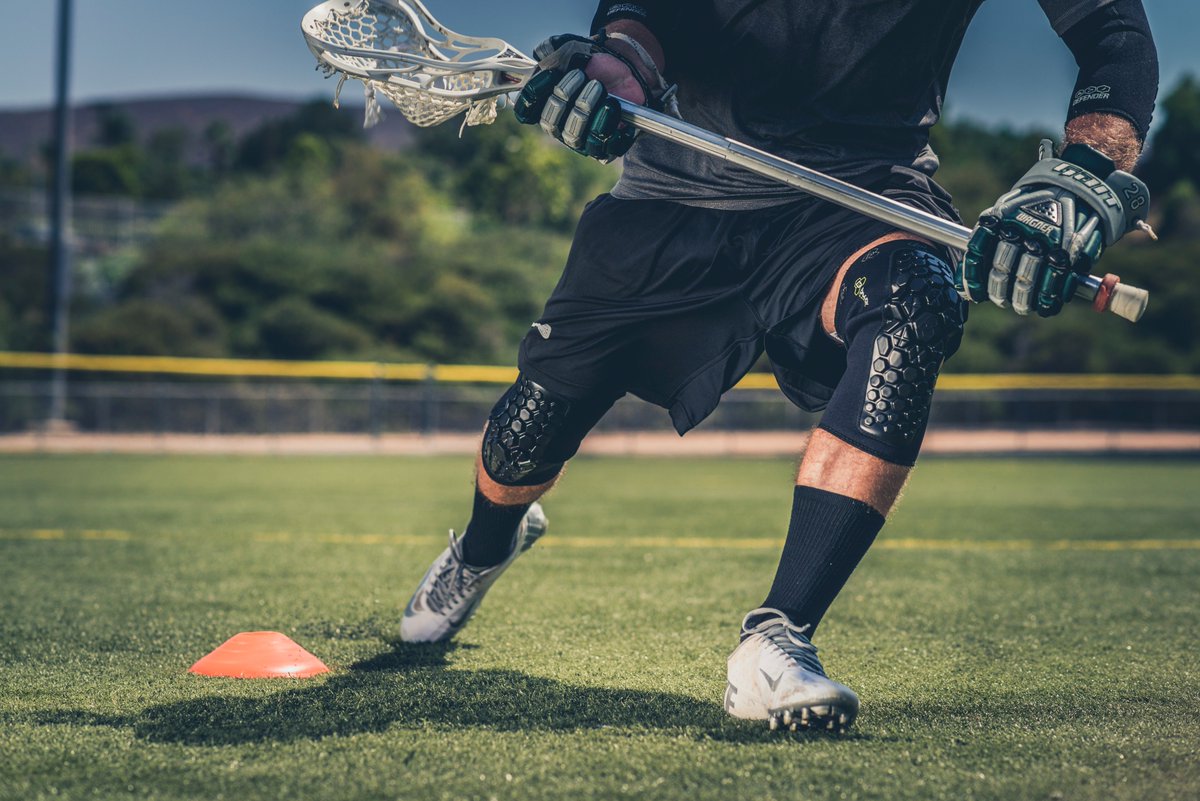 BetterBraces's tweet photo. Protect yourself from bruises and absorb shock with DonJoy Performance DEFENDER Pads, on sale now. https://t.co/i9GeAipNAu https://t.co/c5cRLydHze