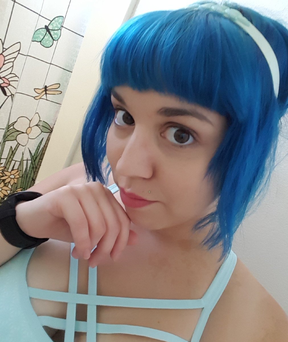 FairestSnow1's tweet photo. Head to https://t.co/Mc5XjX9cbM for more pics and videos and don't forget to follow #camgirl #bluehair #nerdgirl #altgirls #sexy https://t.co/UEY3WT3zuS