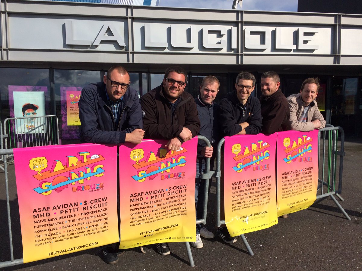 ArtSonicFest's tweet photo. Tout est prêt pour la carte blanche ! Les portes de @la_luciole sont ouvertes ! 🙌🏼 https://t.co/x8zF25w5Om