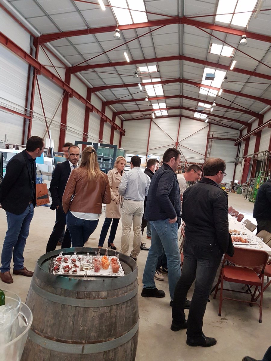 medefperigord's tweet photo. Déjeuner secteur #Sarlat @medef 24 #VALBUSA avec plus de 30 entrepreneurs pour échanger sur actu loc&amp;nat. #Merci #Fidélité #Mobilisation https://t.co/n9kqu8QUqA