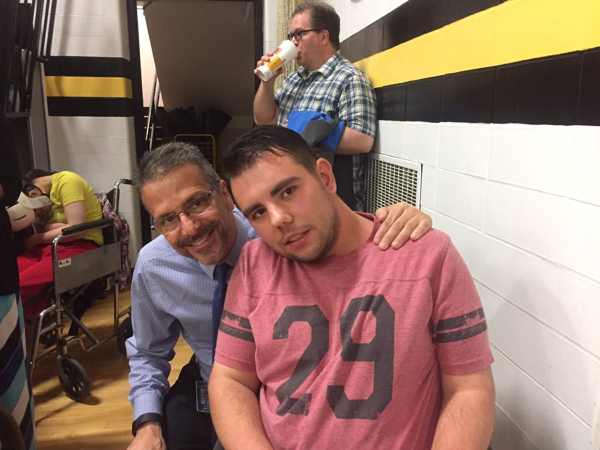 sn_sylvania's tweet photo. Good luck to Northview graduate and friend Taron!@SylvaniaSchools @SteveSwaggerty https://t.co/o9AhzopDFA
