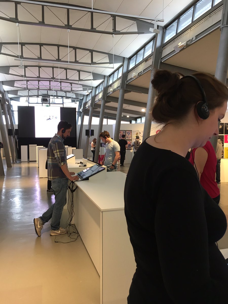 StoryDOCKS's tweet photo. Unsere Creative Abteilung war heute in der Ausstellung des @ADC_GERMANY - Inspiration pur! Bis Sonntag sind die Tore noch geöffnet. Hin da! https://t.co/mbX1UiXANm