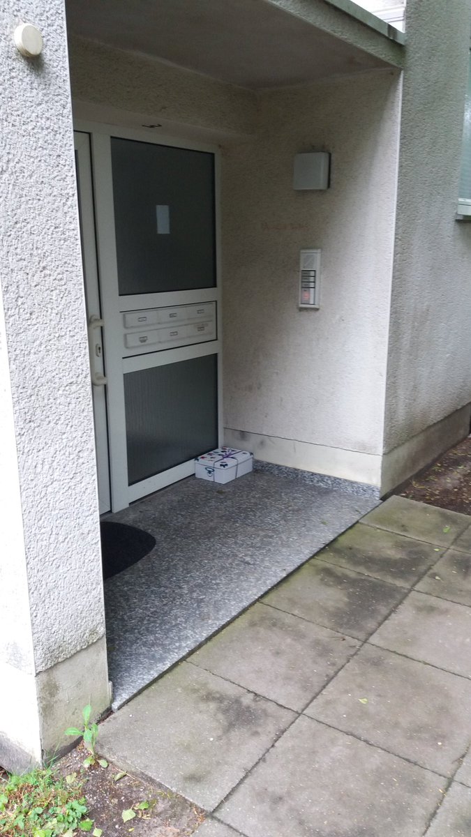 Okulus_Rift's tweet photo. Mein heutiger Erfolg: Eine Person glücklich gemacht, weil ich 9 Stunden meines Lebens für eine Fahrt investiert habe und ihr was geschenkt. https://t.co/fl90loUzQ3