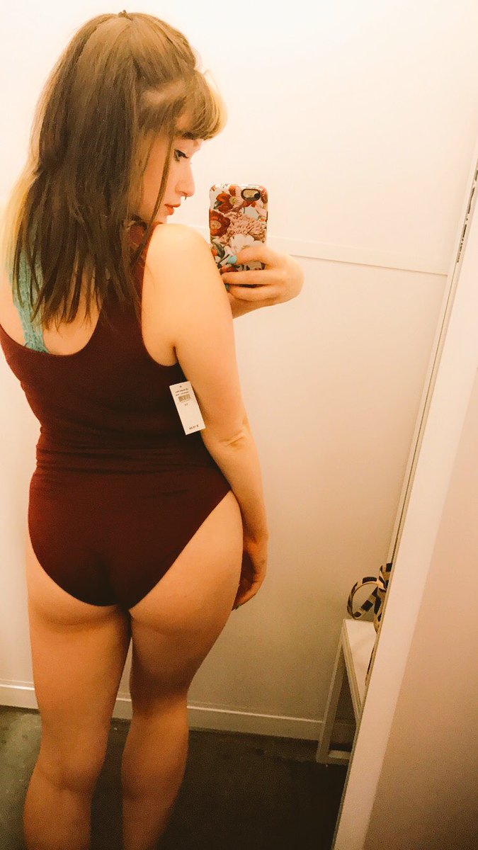 devildollaudrey's tweet photo. "Knew that ass was real when I hit it, it bounce back." #BootyAppreciationTweet https://t.co/X1ZytOjg1g