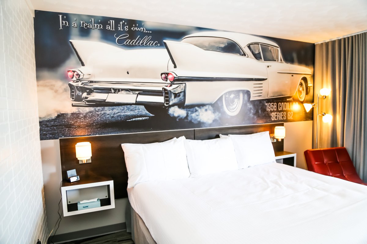 CadillacMotelNF's tweet photo. Looking for an awesome place to stay in #NiagaraFalls this weekend! https://t.co/jk8JORXgRz #longweekend https://t.co/kltRleRJ30