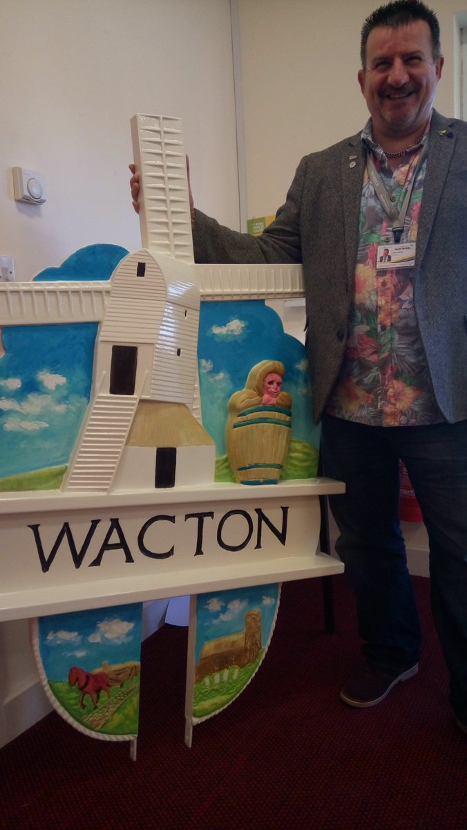 desfulcher's tweet photo. The recently refurbished Wacton Village Sign, superbly done by local resident and artist John Shave - great sign for such a lovely village! https://t.co/yan6mCnFke