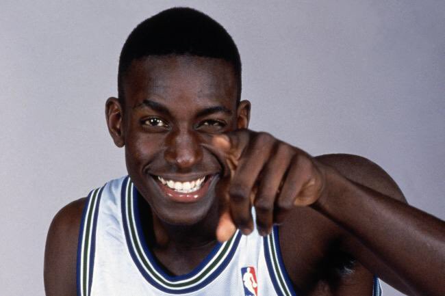 Happy 41st Birthday to the Minnesota legend Kevin Garnett! 