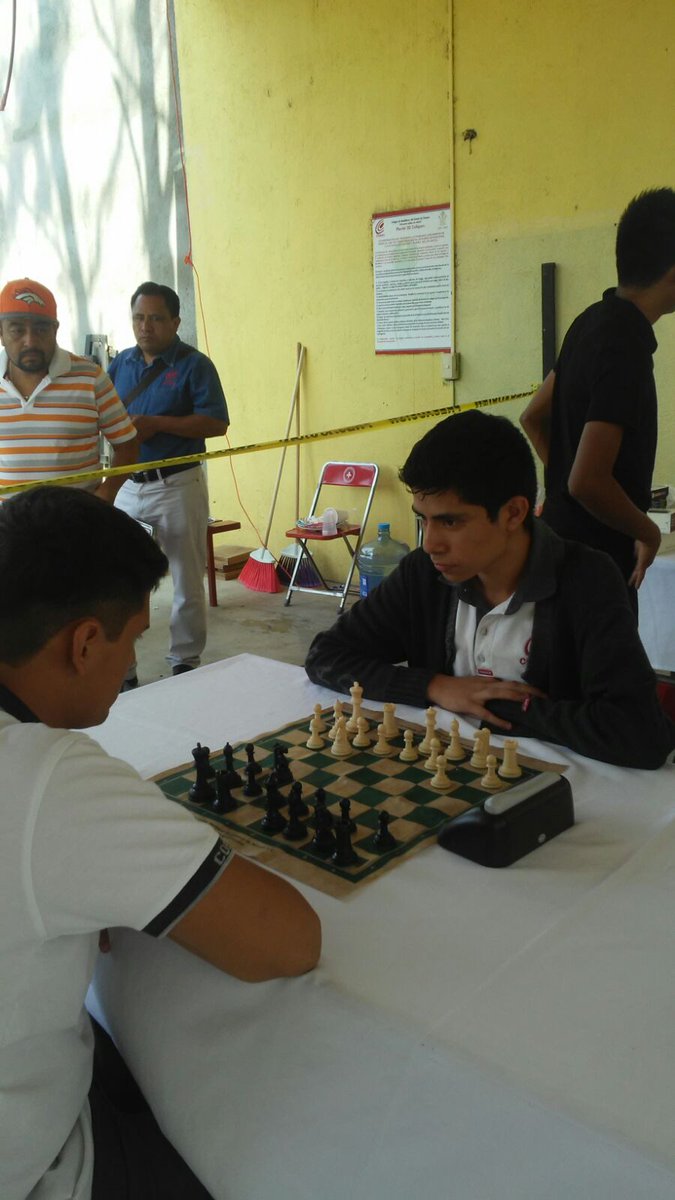 cobao04Tule's tweet photo. Vamos con todo plantel 04 ganadores de primer lugar en baile moderno,poesía,declamación,foro juvenil,ajedrez,voleibol. https://t.co/5NKTTGuWPF