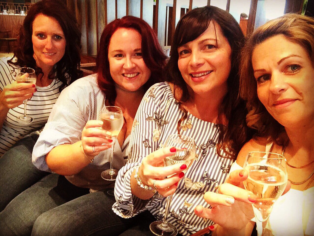 LeighRowe's tweet photo. #sitgesbitches https://t.co/o35n1NbssZ
