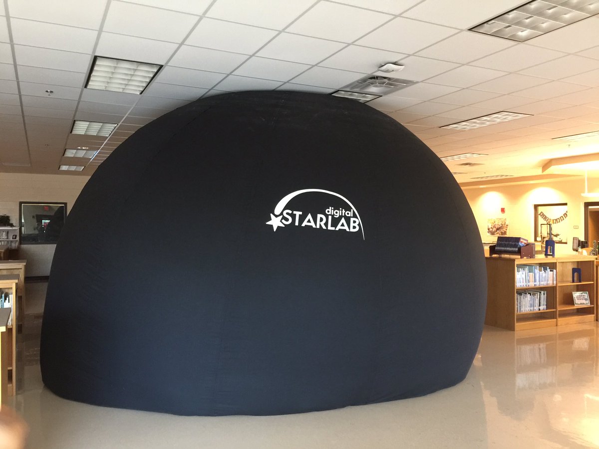 Fun times <a href="/KnoxESKnights/">Knox ES Knights</a> with the Star Lab in the Media center. Rocking and learning to the end of the year!!  #CCSDMVPS